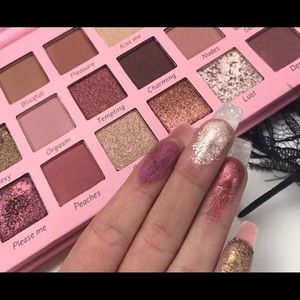 Beauty Creations the sweetest palette